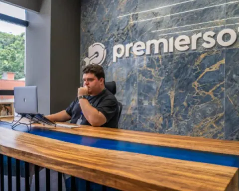 Workplace at Premiersoft (2)